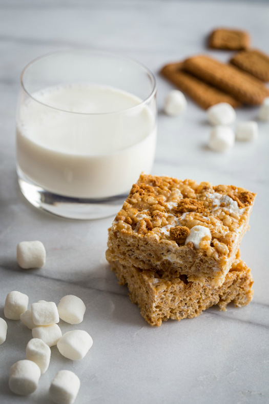 Biscoff Marshmallow Treats Campfire Marshmallows
