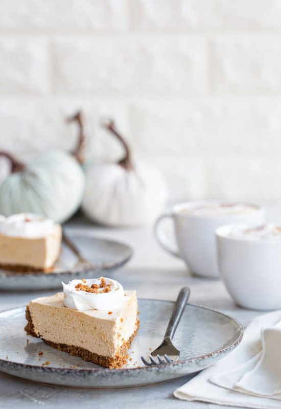 Marshmallow Pumpkin Pie with coffee